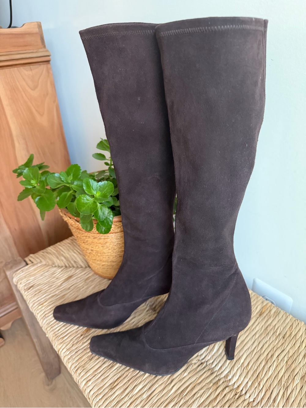 Stuart Weitzman Brown Suede Square Toe Knee High Kitten Heel Boots 8 1/2